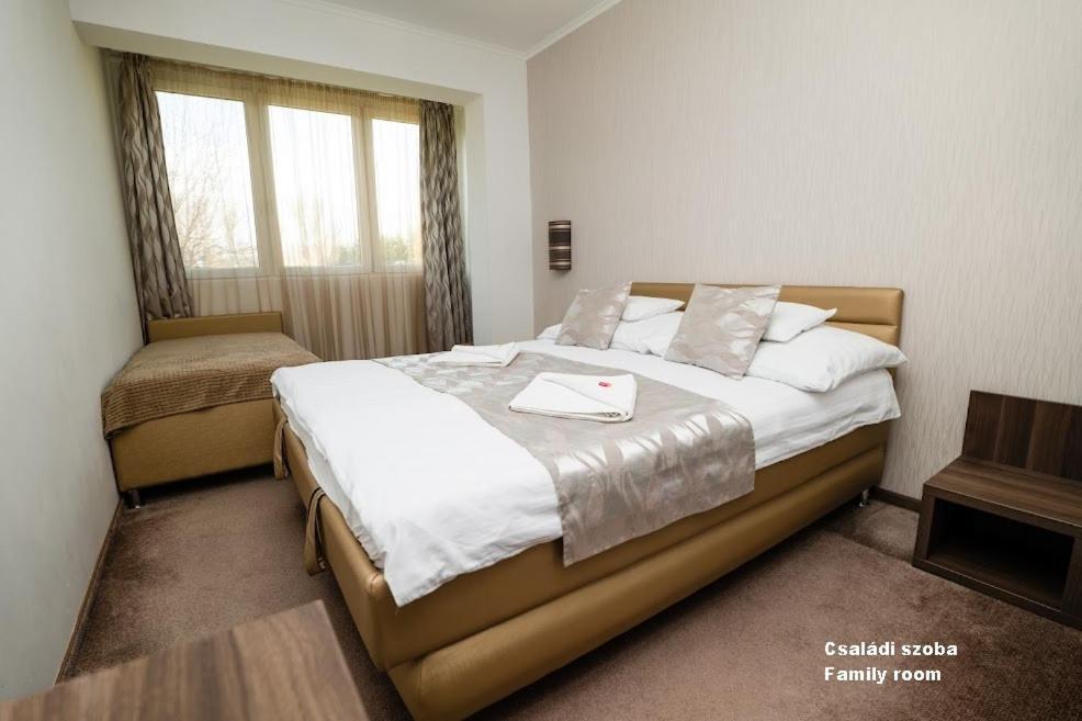 Hotel Irisz Nyíregyháza 외부 사진