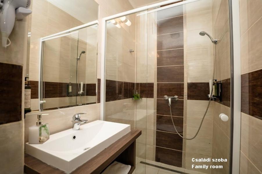 Hotel Irisz Nyíregyháza 외부 사진