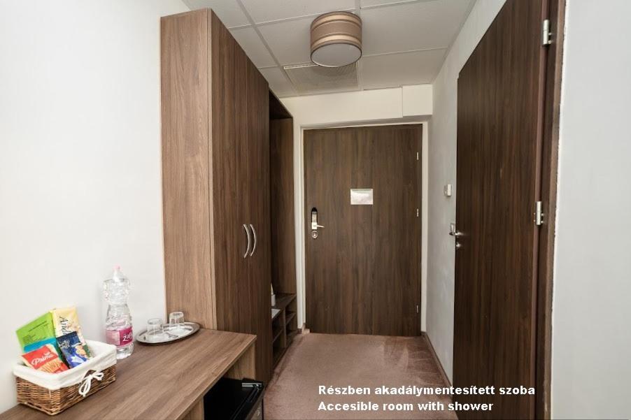 Hotel Irisz Nyíregyháza 외부 사진