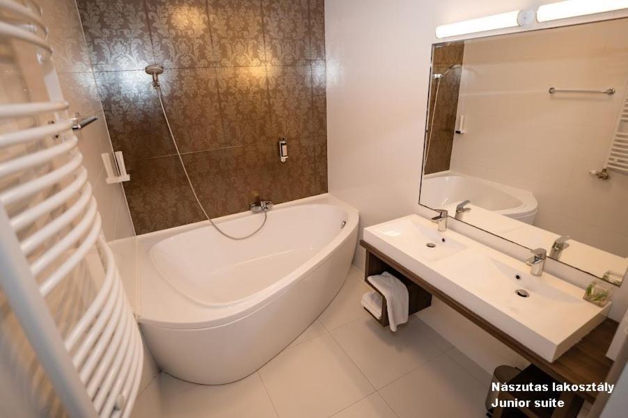 Hotel Irisz Nyíregyháza 외부 사진