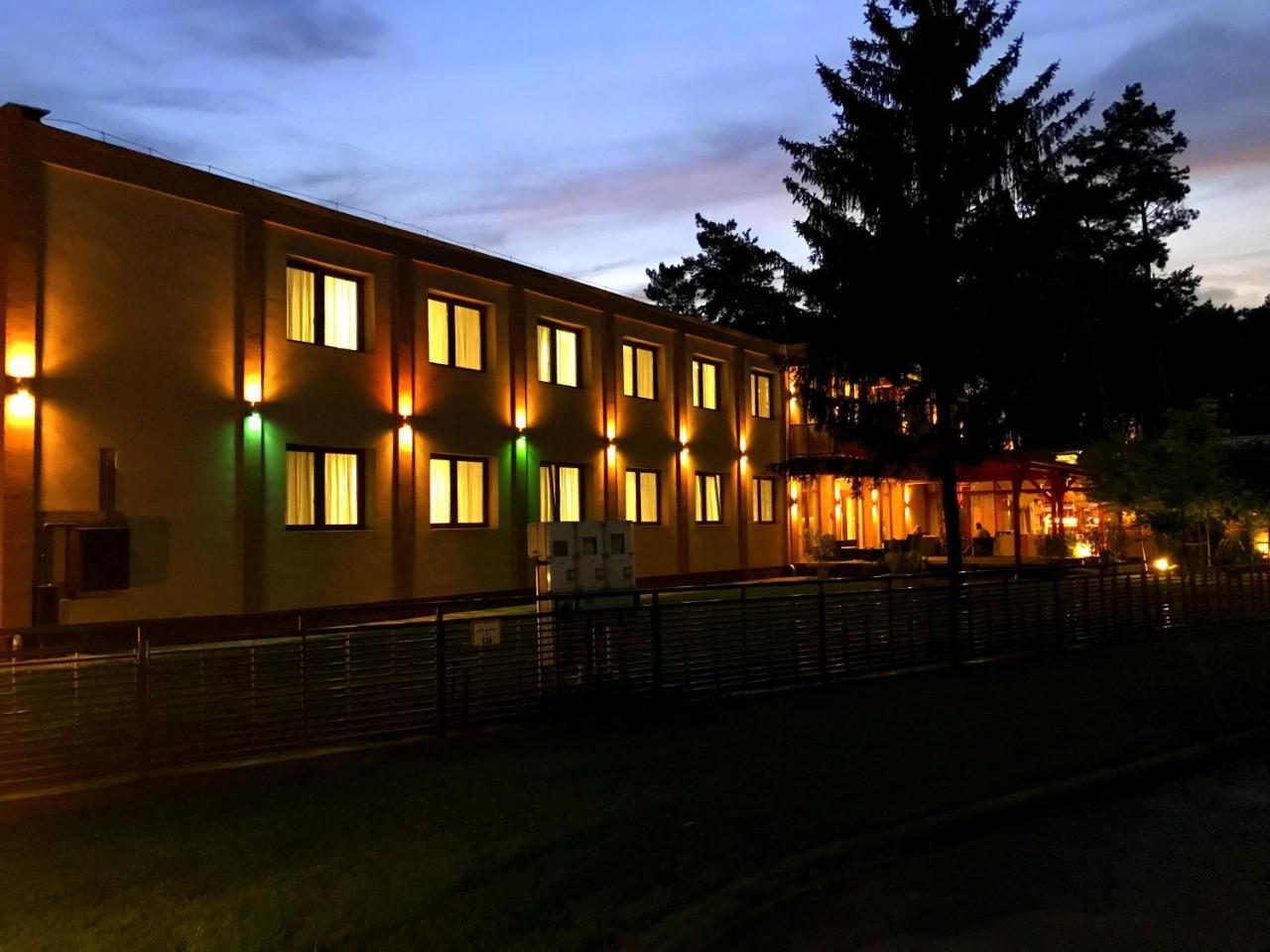 Hotel Irisz Nyíregyháza 외부 사진
