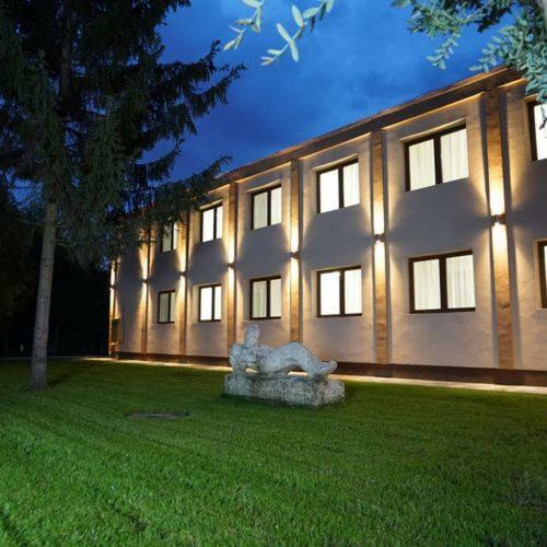 Hotel Irisz Nyíregyháza 외부 사진